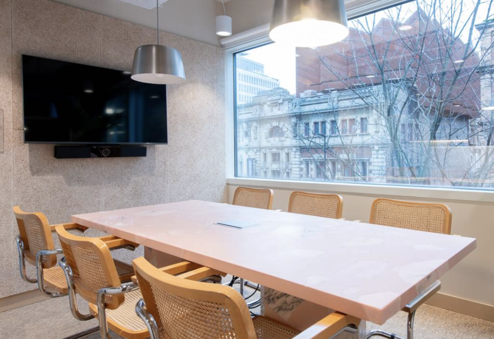 SCIRIS meeting room with round table